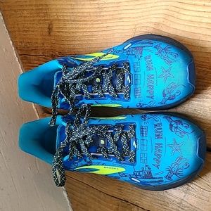 Brooks running shoes size 8